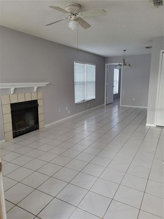 For Rent: $1,675 (2 beds, 2 baths, 851 Square Feet)