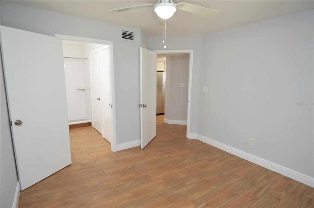 For Rent: $1,300 (1 beds, 1 baths, 622 Square Feet)