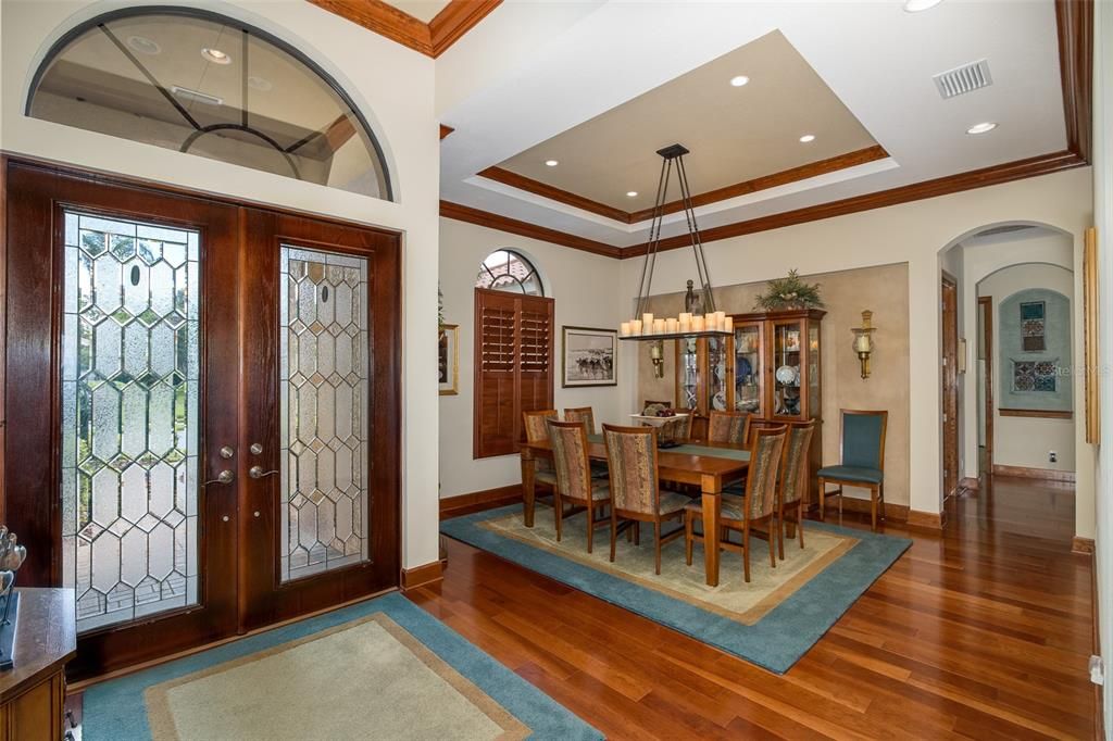 Elegant Foyer!