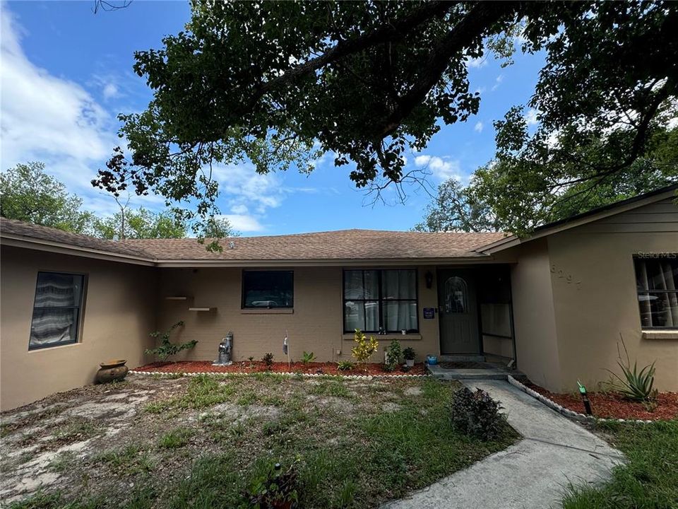 For Sale: $350,000 (4 beds, 2 baths, 1979 Square Feet)