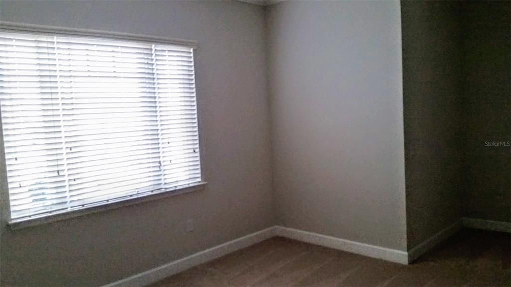 For Rent: $2,800 (3 beds, 2 baths, 1945 Square Feet)