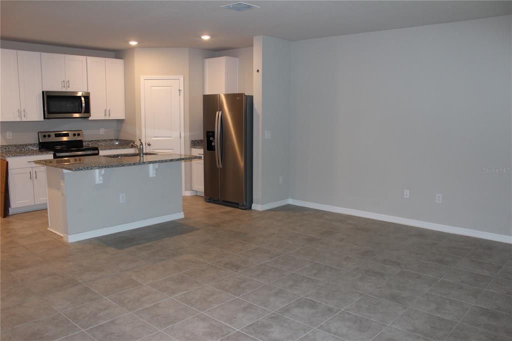 For Rent: $2,150 (3 beds, 2 baths, 1485 Square Feet)