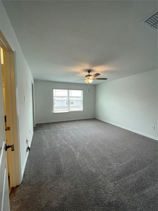 Active With Contract: $2,200 (3 beds, 2 baths, 1666 Square Feet)