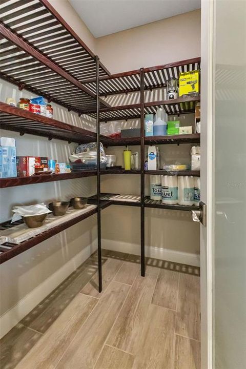 En Venta: $1,400,000 (3 camas, 3 baños, 2530 Pies cuadrados)