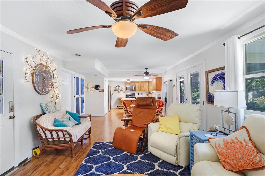 Great open floor plan into the dining area and kitchen!