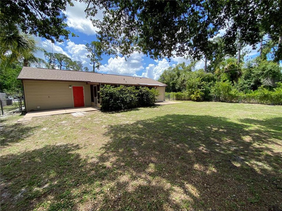 Left Rear Exterior of property