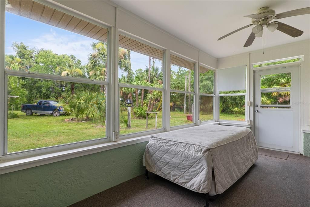 Enclosed Porch/Sunroom