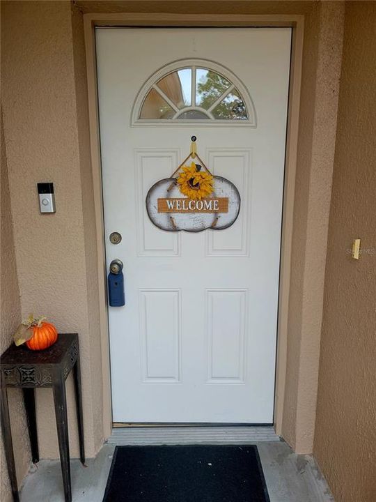 Open Foyer to Living room