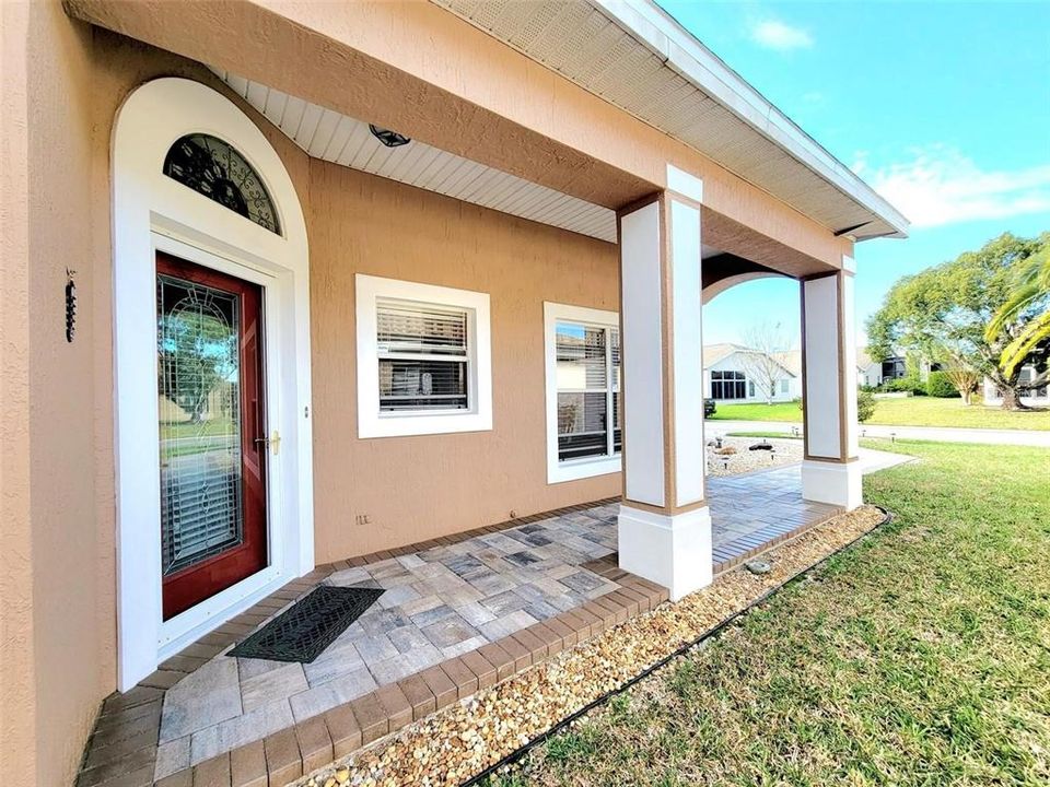 For Sale: $334,900 (3 beds, 2 baths, 1845 Square Feet)
