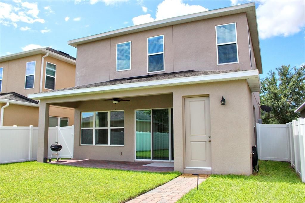 Active With Contract: $3,200 (4 beds, 3 baths, 2349 Square Feet)