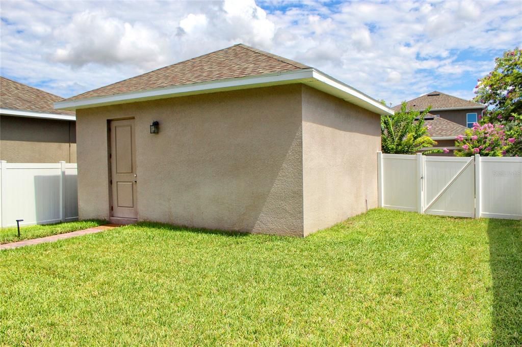 For Rent: $3,200 (4 beds, 3 baths, 2349 Square Feet)