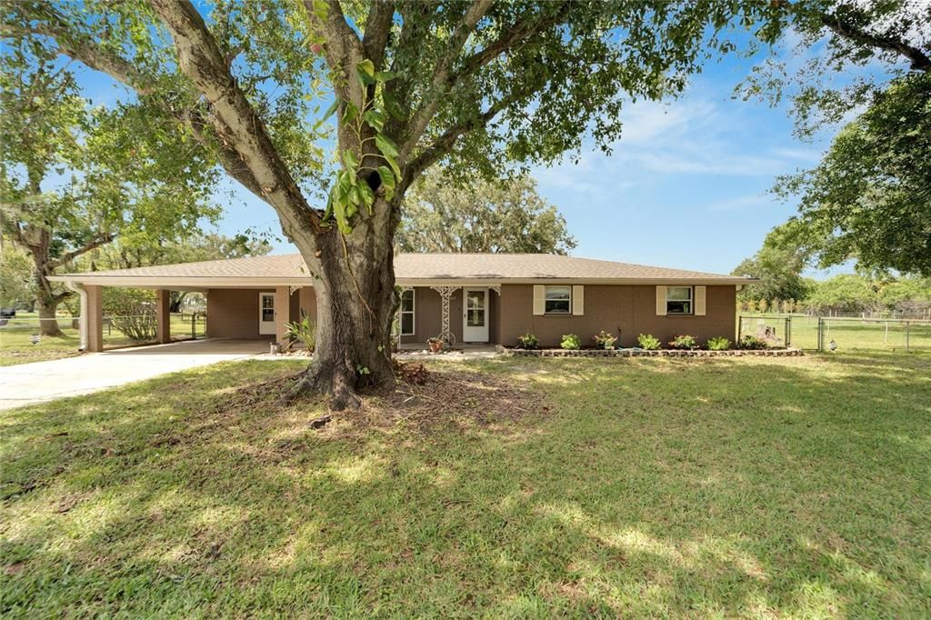 For Sale: $420,000 (3 beds, 2 baths, 1696 Square Feet)