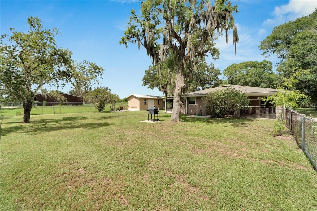 For Sale: $420,000 (3 beds, 2 baths, 1696 Square Feet)