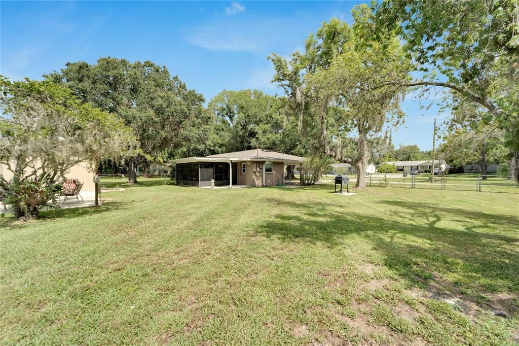 For Sale: $420,000 (3 beds, 2 baths, 1696 Square Feet)