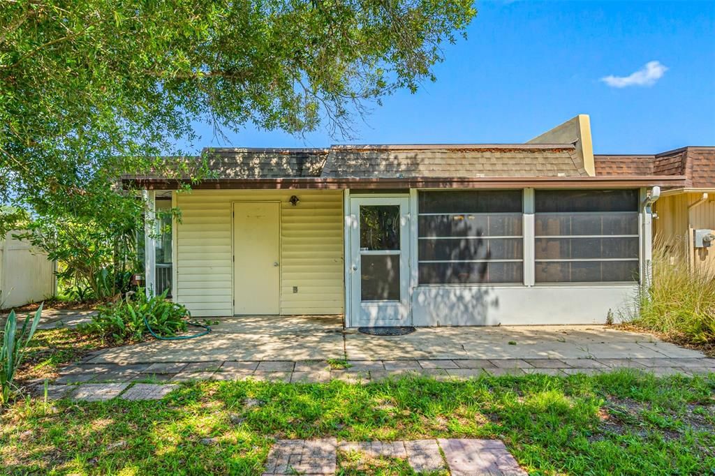 For Sale: $279,900 (3 beds, 2 baths, 1260 Square Feet)