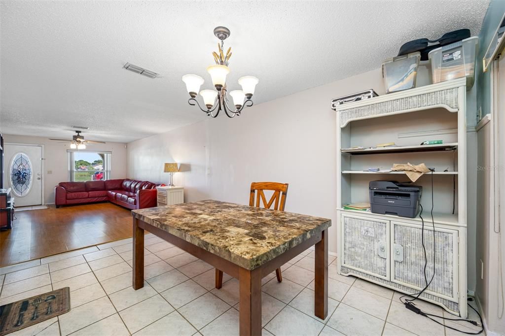 For Sale: $279,900 (3 beds, 2 baths, 1260 Square Feet)