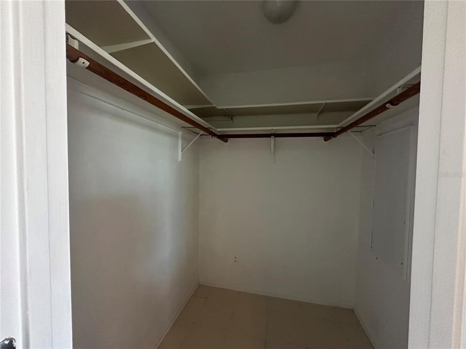 En Venta: $340,000 (4 camas, 2 baños, 1796 Pies cuadrados)