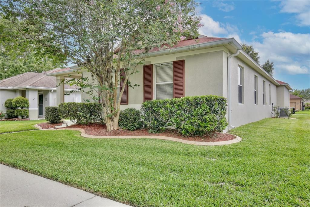 For Sale: $490,000 (3 beds, 2 baths, 1883 Square Feet)