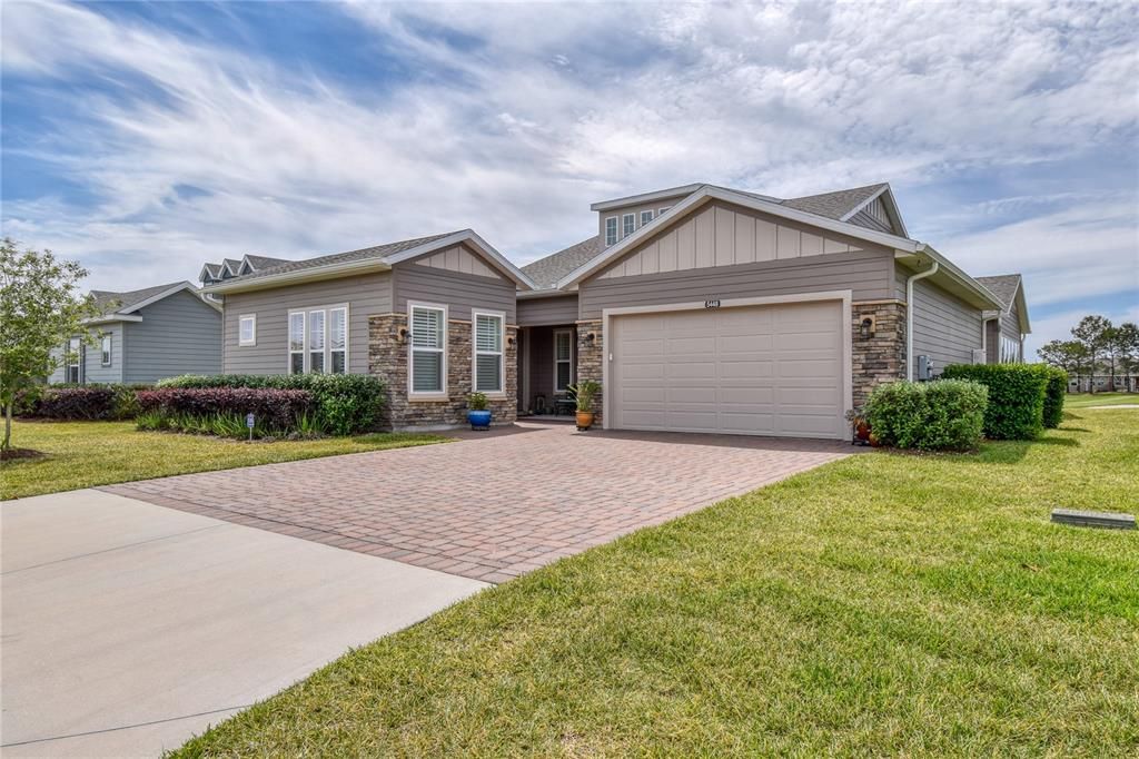 For Sale: $675,000 (3 beds, 2 baths, 2755 Square Feet)