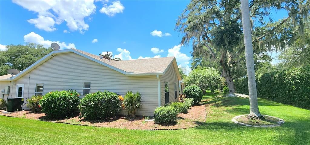 For Sale: $325,000 (3 beds, 2 baths, 1713 Square Feet)