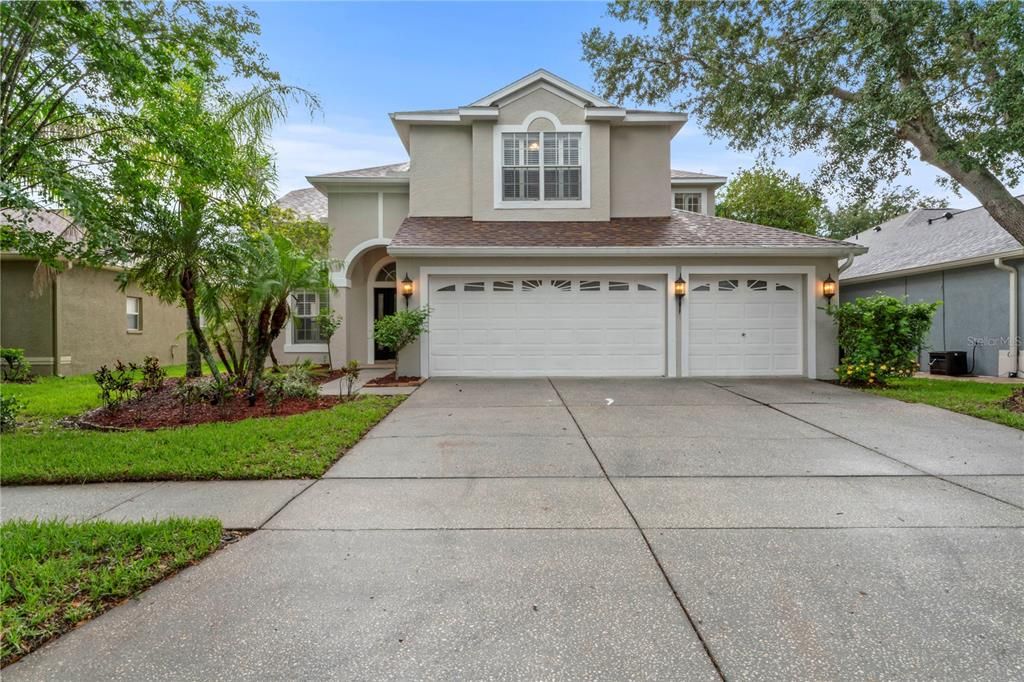 Recently Sold: $659,000 (6 beds, 3 baths, 2510 Square Feet)