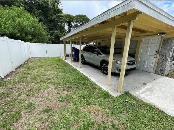 Parking area/Carport