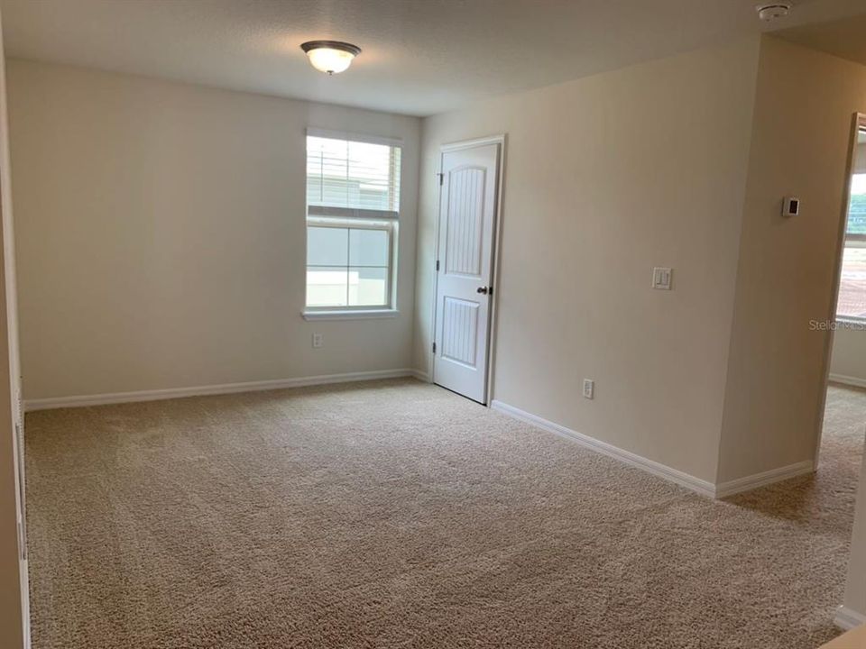 For Rent: $2,500 (3 beds, 2 baths, 1817 Square Feet)