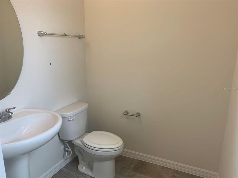 For Rent: $2,500 (3 beds, 2 baths, 1817 Square Feet)