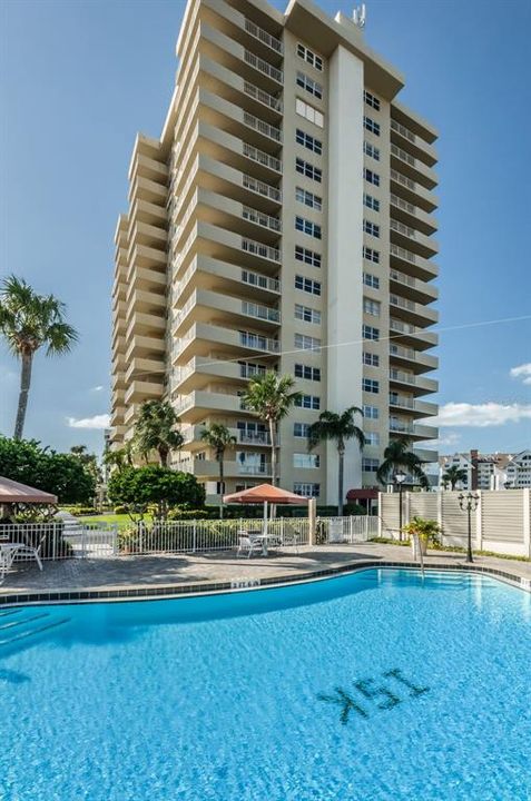 Poolside Resort Lifestyle on The Isle of Sand Key !