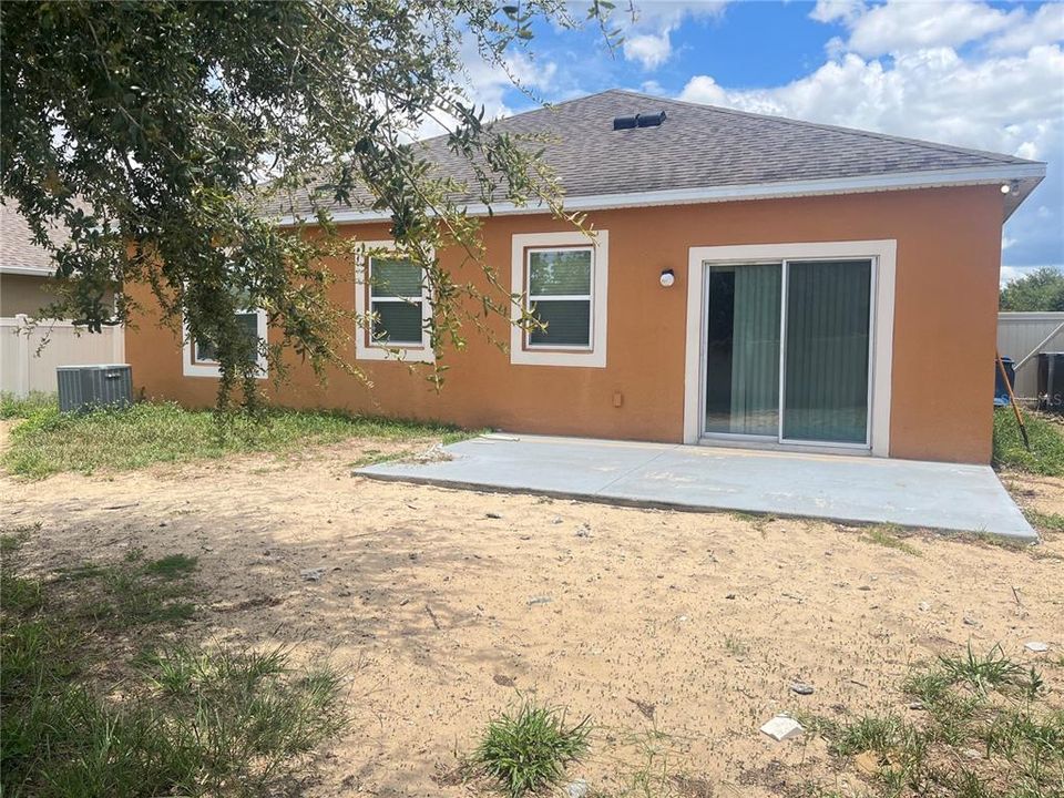 For Rent: $2,300 (3 beds, 2 baths, 1445 Square Feet)