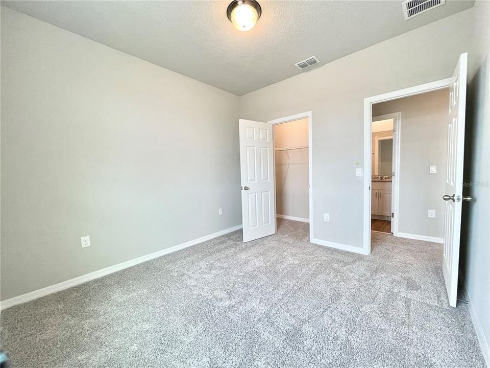 For Rent: $2,100 (3 beds, 2 baths, 1680 Square Feet)