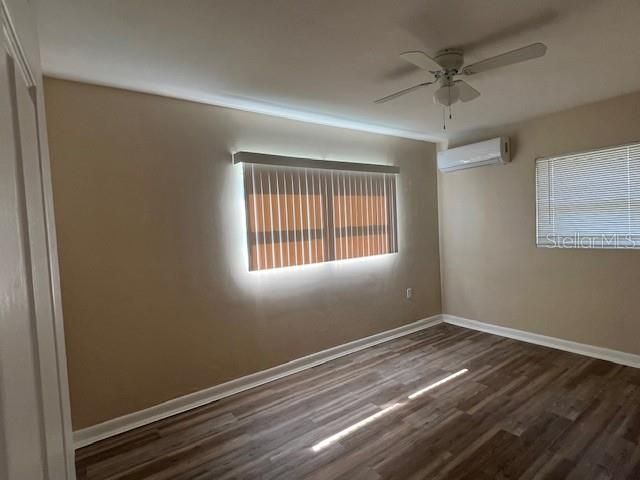 For Rent: $1,450 (2 beds, 1 baths, 720 Square Feet)