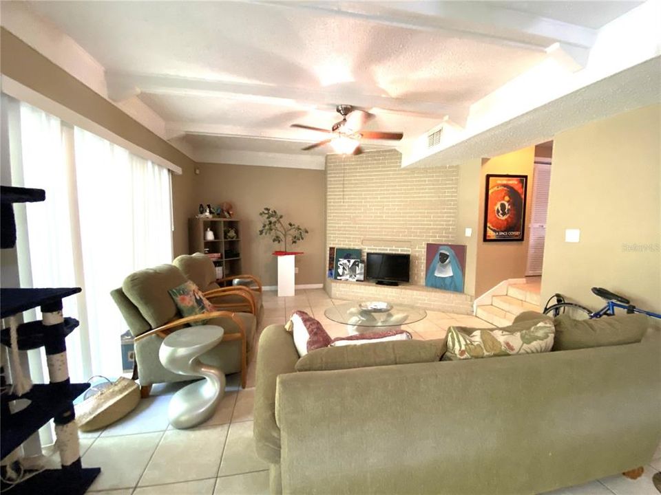 For Sale: $164,900 (3 beds, 2 baths, 1480 Square Feet)
