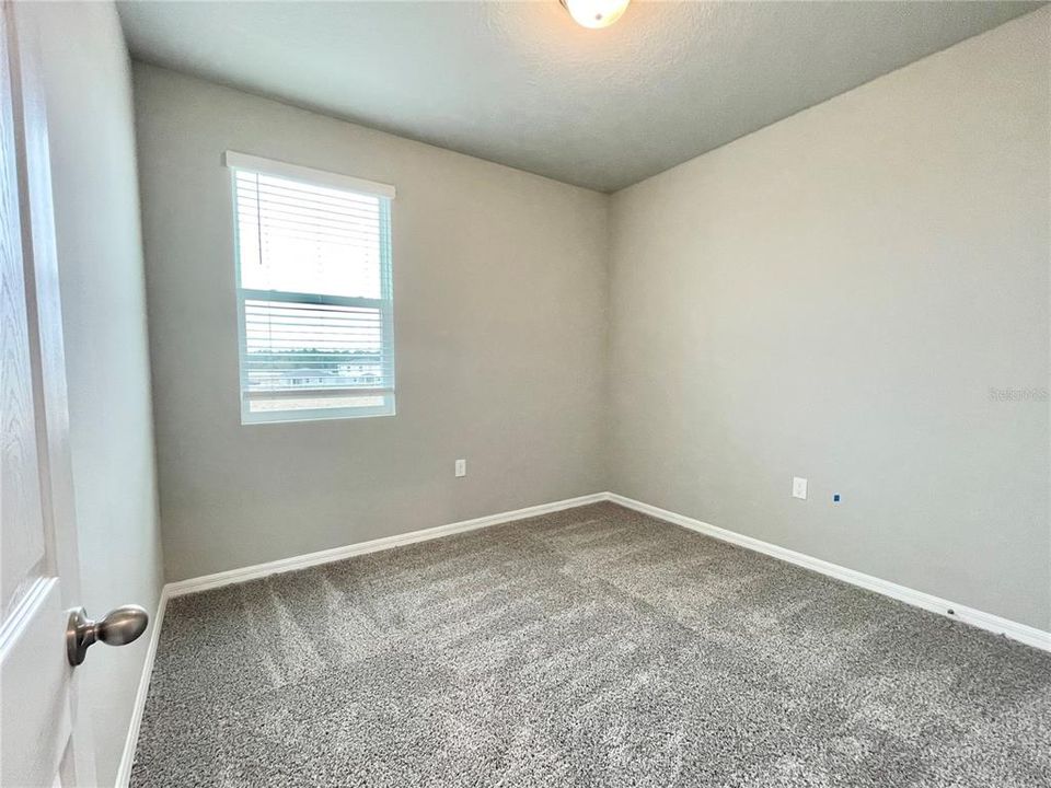 For Rent: $2,300 (3 beds, 2 baths, 1784 Square Feet)