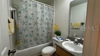 Active With Contract: $282,000 (3 beds, 2 baths, 1468 Square Feet)