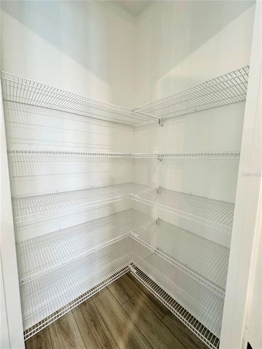 En Renta: $3,099 (4 camas, 2 baños, 1996 Pies cuadrados)