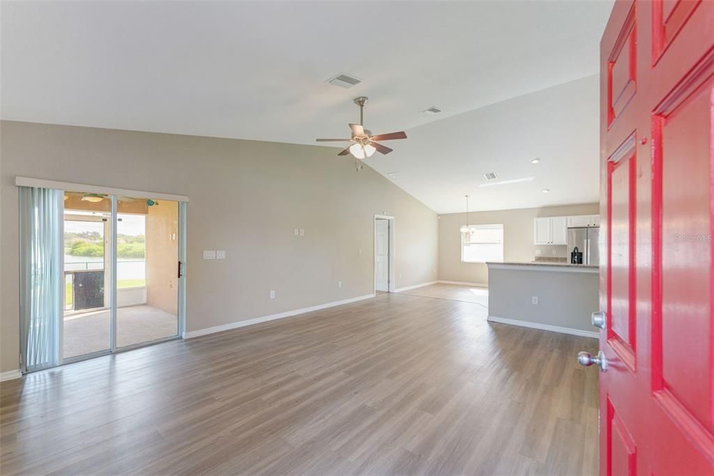 For Sale: $357,500 (3 beds, 2 baths, 1475 Square Feet)