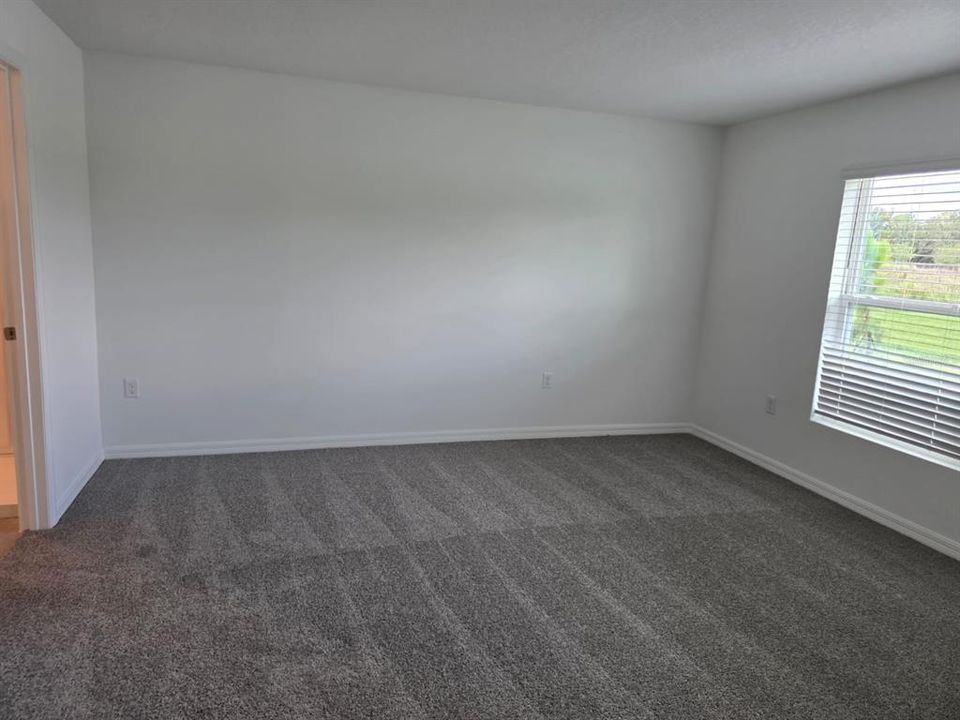 For Rent: $2,200 (3 beds, 2 baths, 1560 Square Feet)