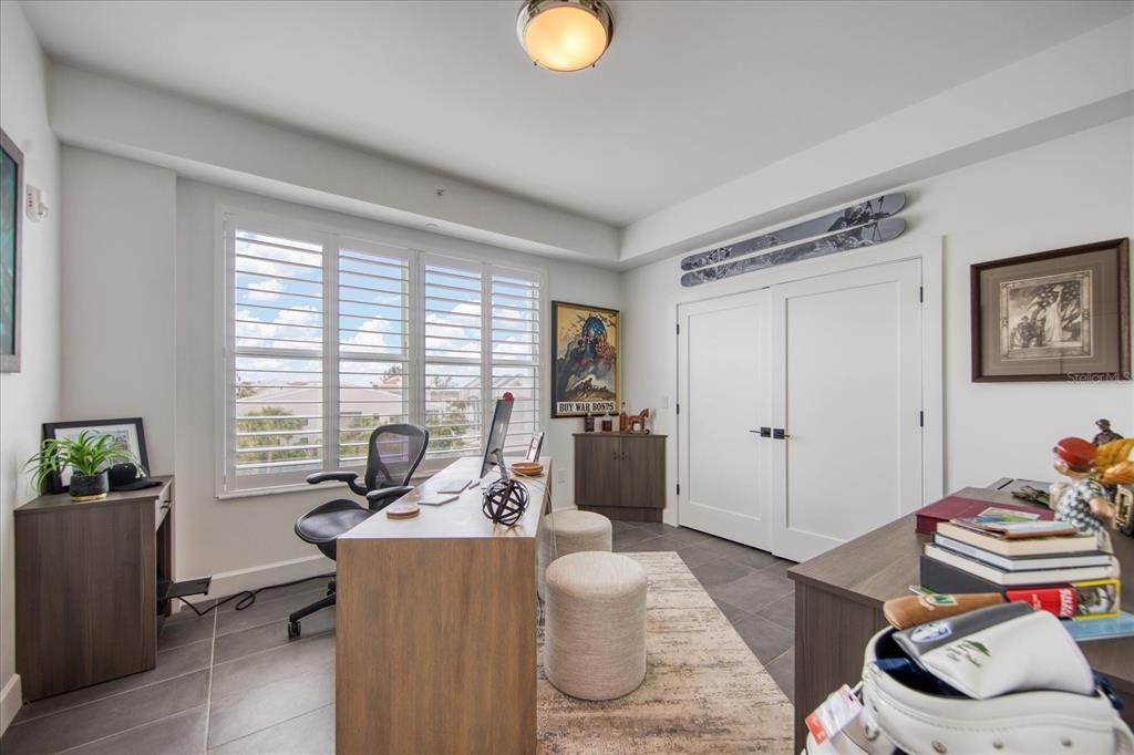 For Sale: $1,450,000 (3 beds, 2 baths, 1690 Square Feet)