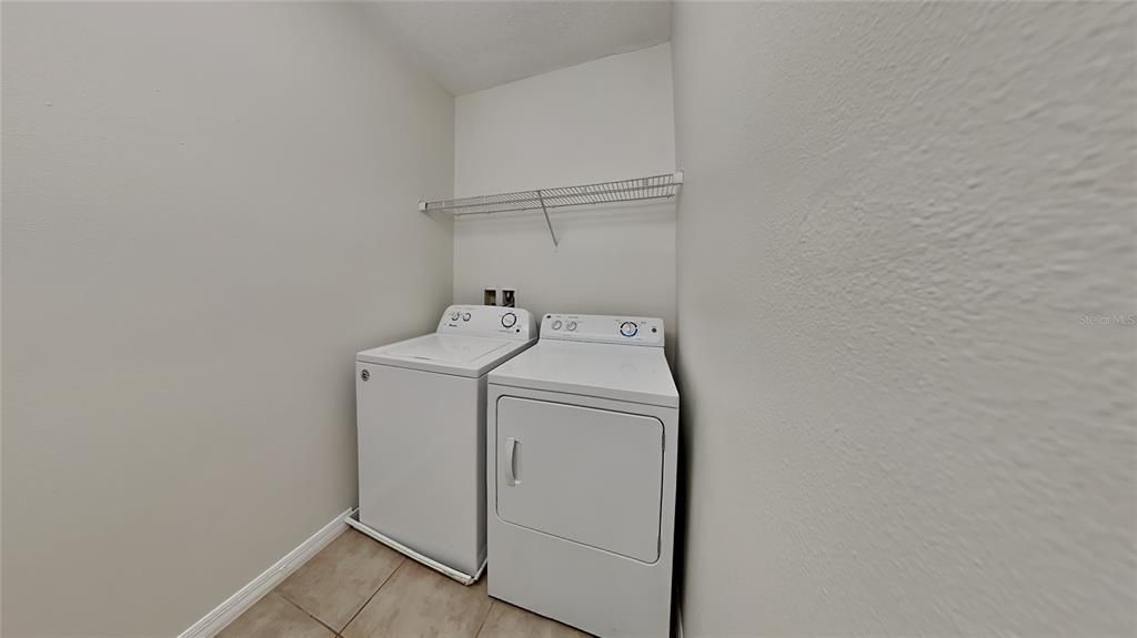 For Sale: $257,900 (2 beds, 2 baths, 1273 Square Feet)