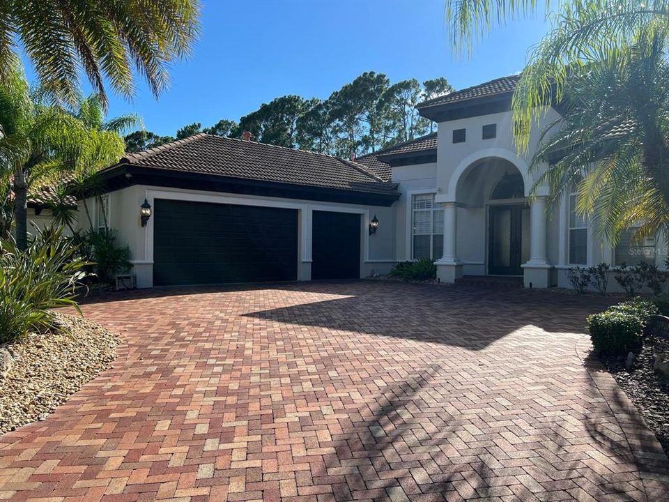Recently Sold: $1,234,000 (4 beds, 3 baths, 3476 Square Feet)