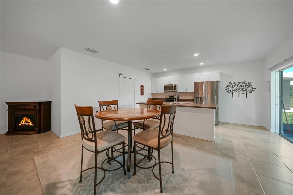 For Sale: $349,900 (4 beds, 2 baths, 1865 Square Feet)