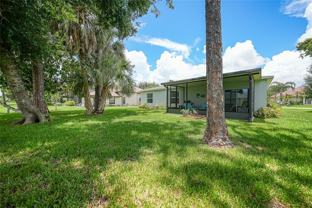 For Sale: $349,900 (4 beds, 2 baths, 1865 Square Feet)