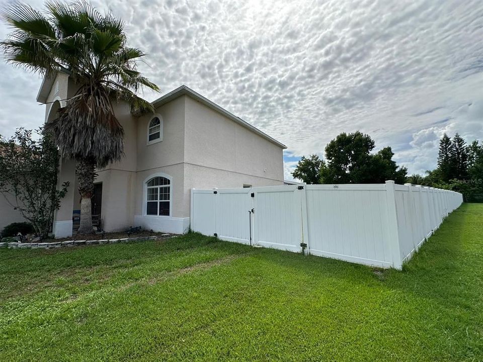 For Sale: $375,000 (4 beds, 2 baths, 2734 Square Feet)