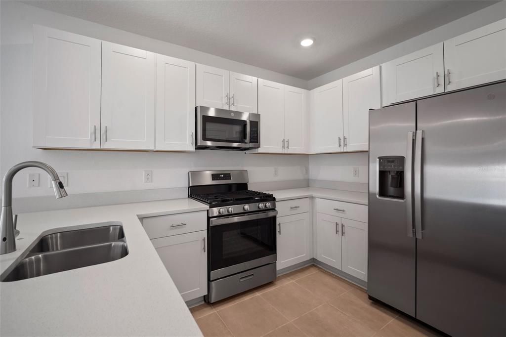 Active With Contract: $2,500 (3 beds, 2 baths, 1455 Square Feet)