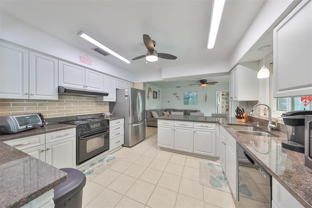 For Sale: $495,000 (2 beds, 2 baths, 1503 Square Feet)