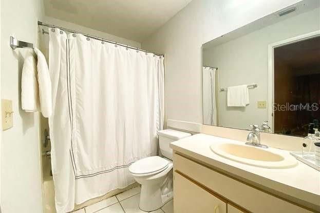 For Sale: $229,999 (2 beds, 2 baths, 996 Square Feet)