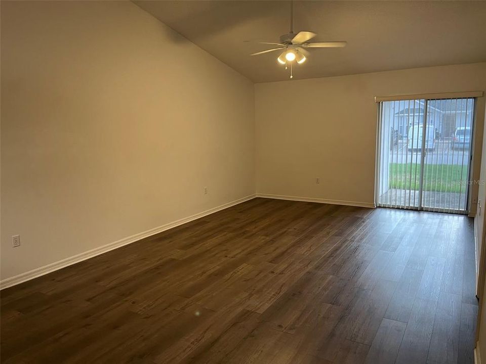 For Rent: $1,830 (3 beds, 2 baths, 1155 Square Feet)