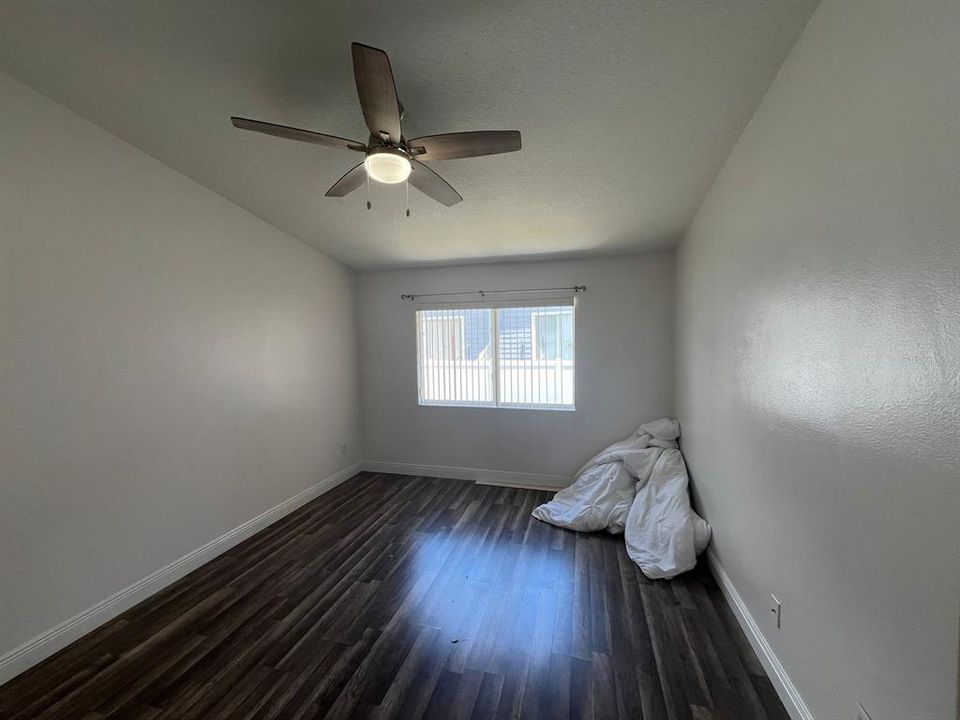 For Rent: $1,800 (3 beds, 2 baths, 1748 Square Feet)