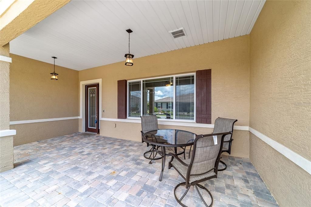 For Sale: $449,000 (3 beds, 2 baths, 2096 Square Feet)